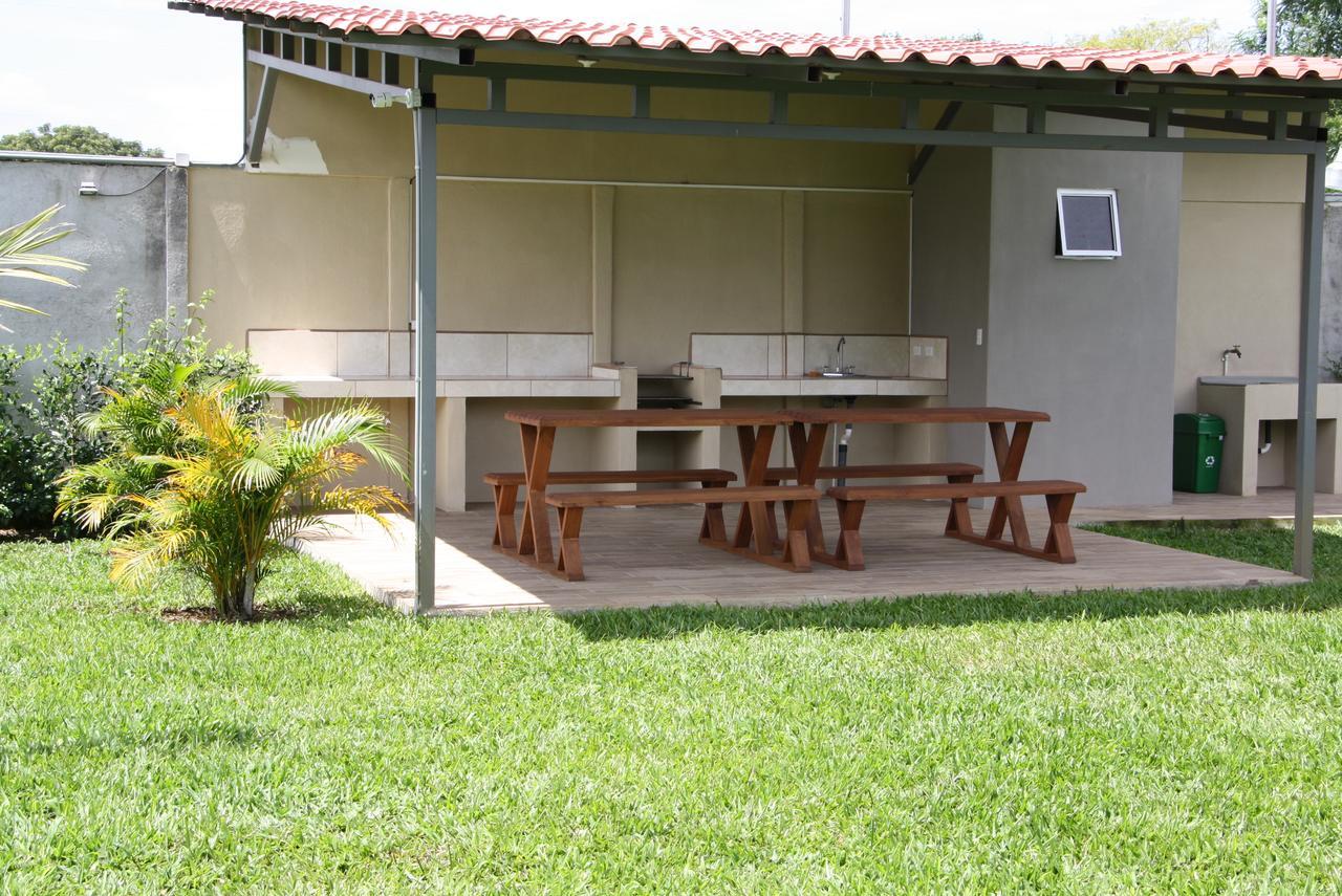 Apartamentos La Alborada Airport Sjo Alajuela Exterior photo